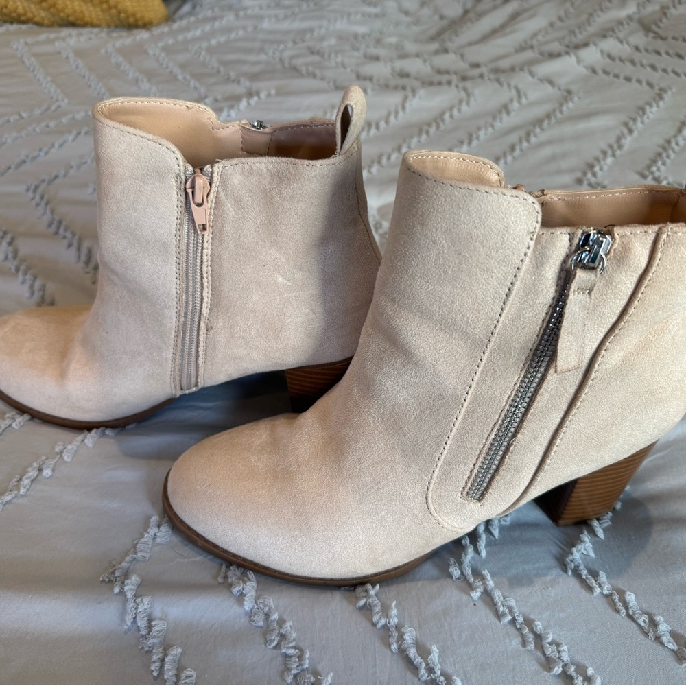 Rilista Chunky Heel Ankle Boot